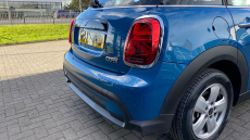 MINI Hatchback 1.5 Cooper Classic 5dr Auto Petrol Hatchback